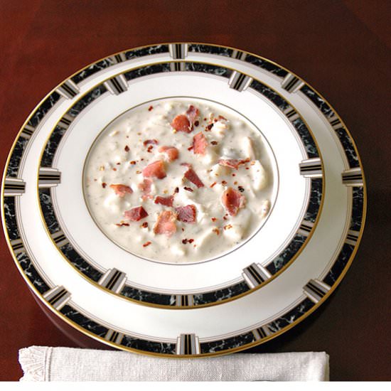 New England Clam Chowder with Bacon