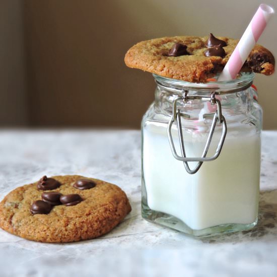 Soft & Chewy Chocolate Chip Cookies