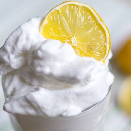Sweet-sour lemon protein fluff