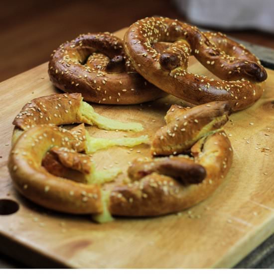 Spicy Tomato & Mozzarella Pretzels