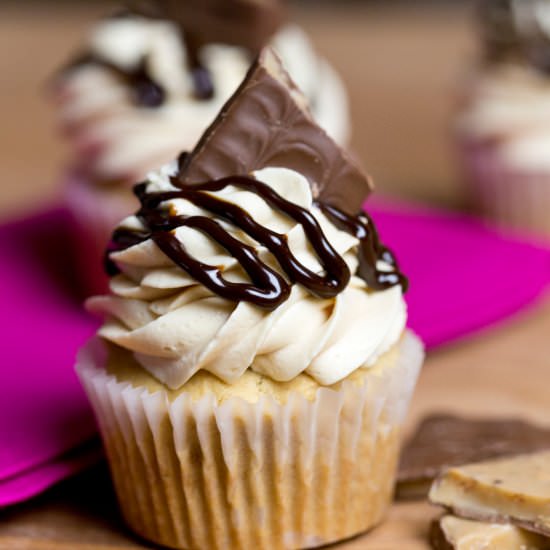 Peanut Butter Toffee Cupcakes