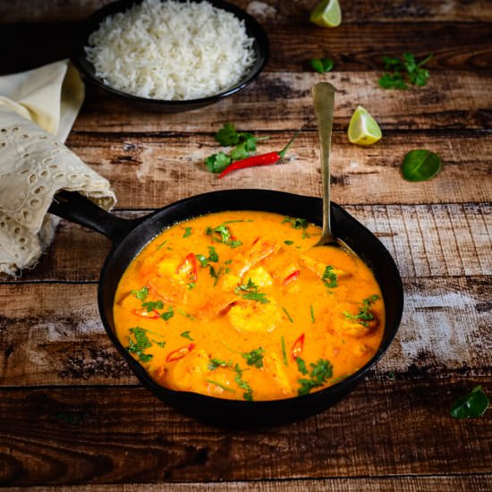 Thai Pineapple and Prawn curry
