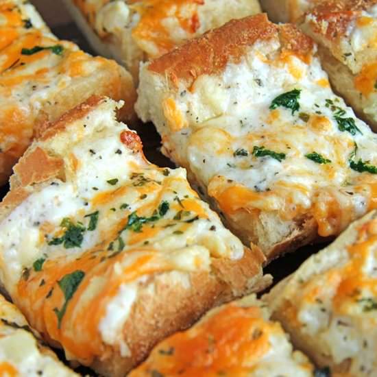 Bubbly Cheese Garlic Bread