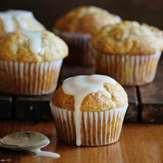 Banana Muffins with Vanilla Glaze