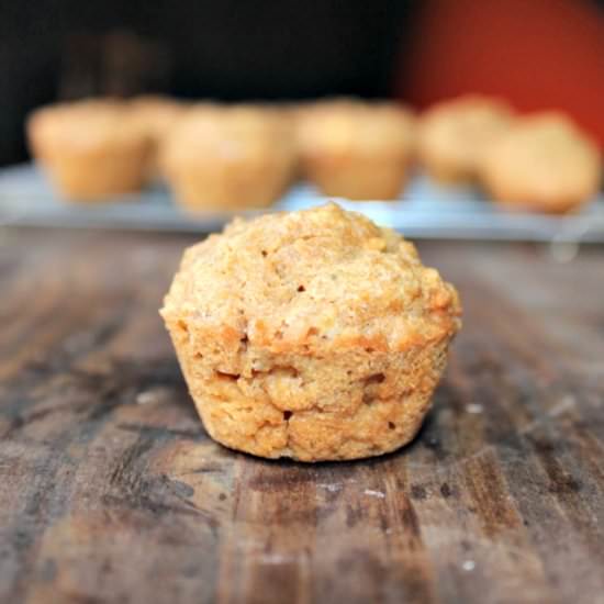 Apple and dulce de leche muffins