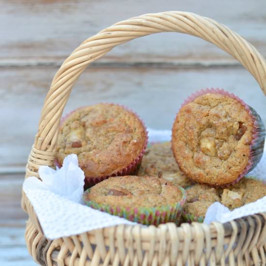 Paleo Pear and Cinnamon Muffins