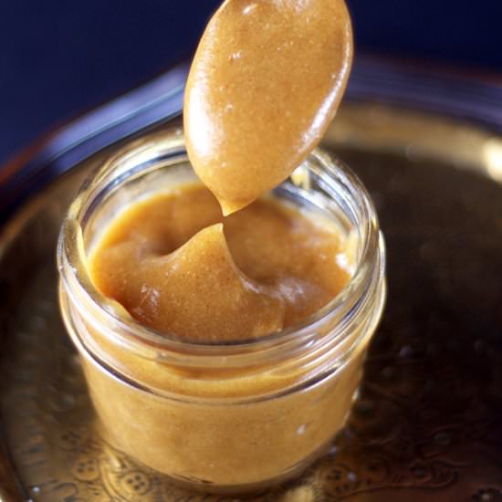 Paleo and Raw Vegan Caramel Pudding