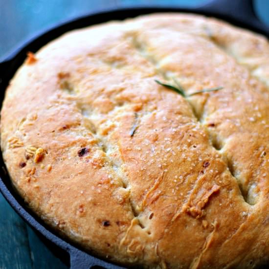 Rosemary Garlic Skillet Bread