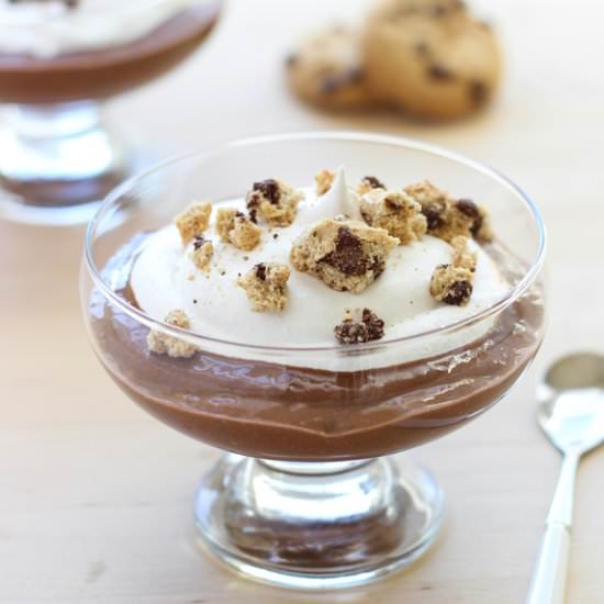 Chocolate Chia Seed Pudding Parfait