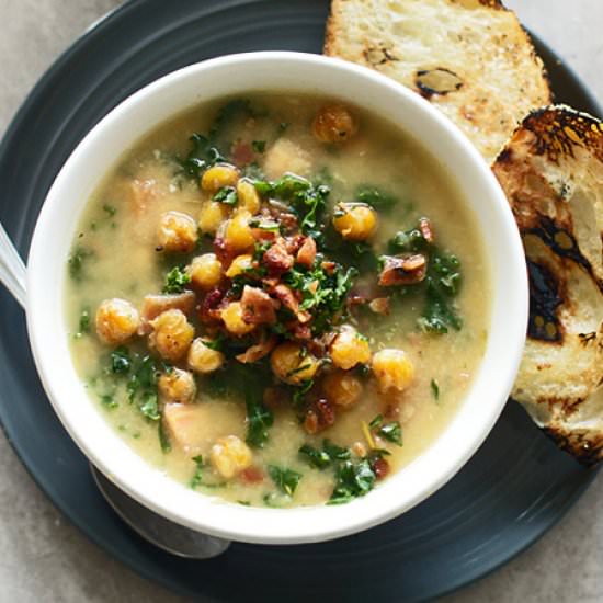 Creamy Chickpea and Kale Soup