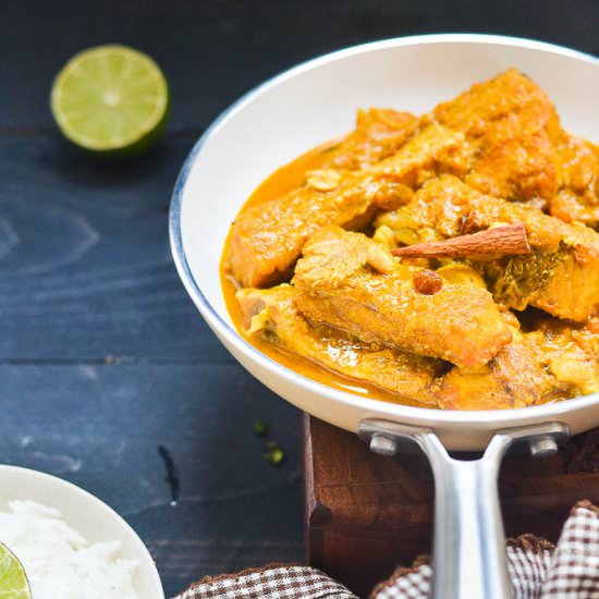 Fish in Creamy Yogurt Sauce