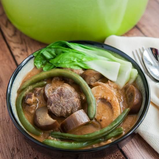 Peanut Butter Beef Stew (Kare Kare)