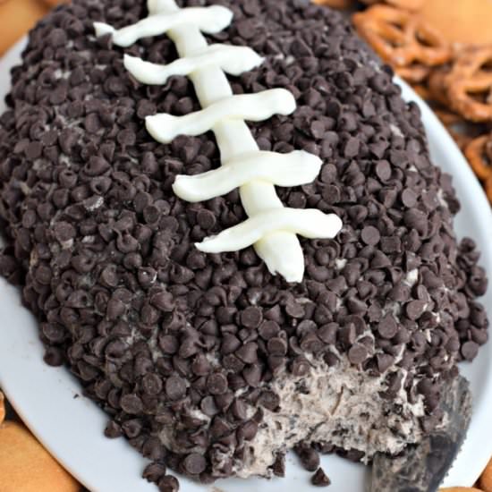 Cookies and Cream Cheese Ball