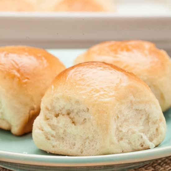 Quick, Easy Dinner Rolls