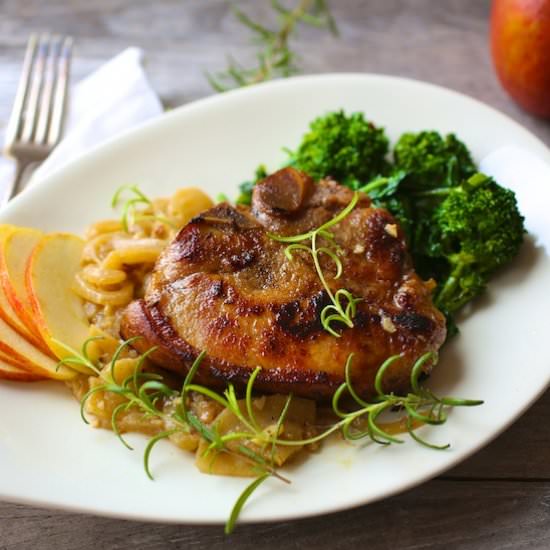 Pork Chops with Apples and Onions