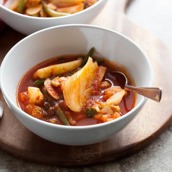 Quick Spicy Tomato Vegetable Soup