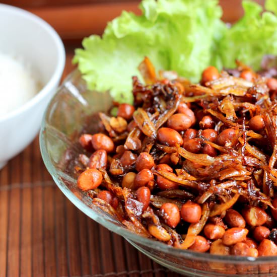 Caramelised Fried Peanut and Anchovies