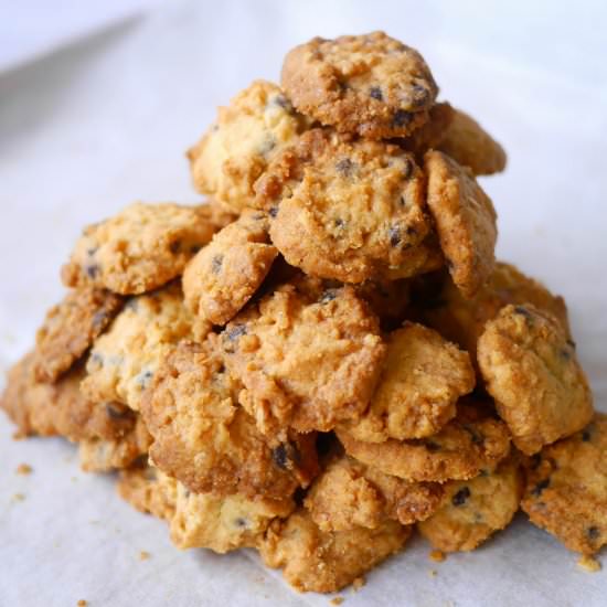 “Famous Amos”” Choc Chip Cookies