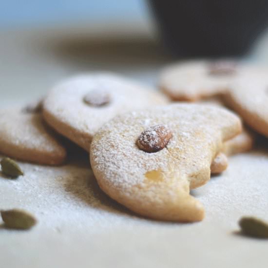 Butter and Cardamom Cookies