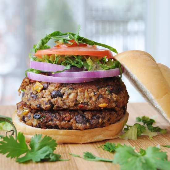 Spicy Black Bean Quinoa Burger