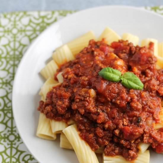 Weeknight Meat Sauce with Rigatoni