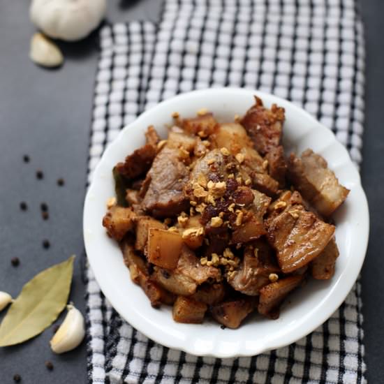 Adobo sa Puti