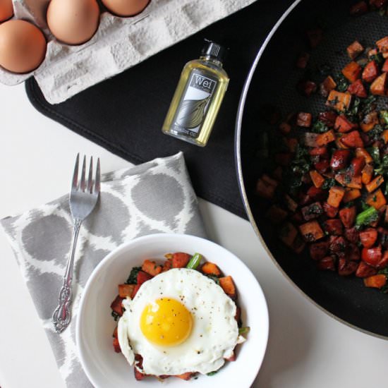 Sweet Potato & Chorizo Hash w. Eggs