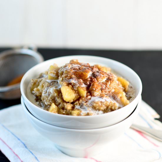Maple Apple Cinnamon Oatmeal