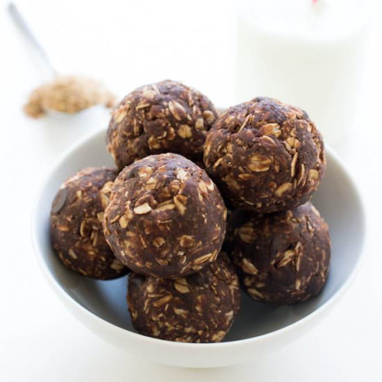 No Bake Chocolate Energy Bites