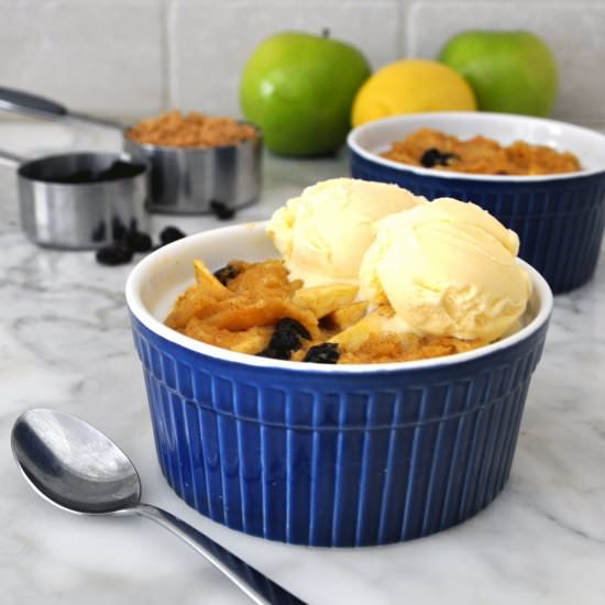 Bread Pudding with Apple and Raisin