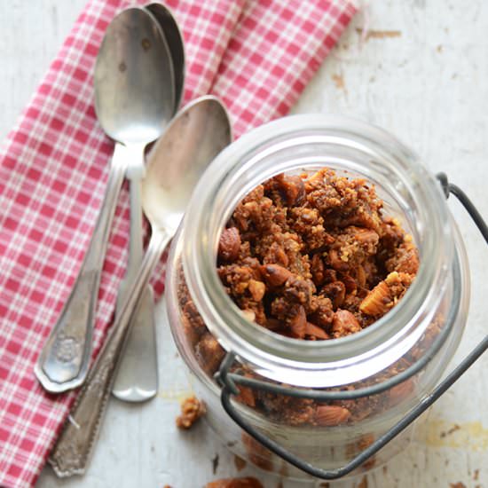 Cardamom, Almond, and Fig Granola