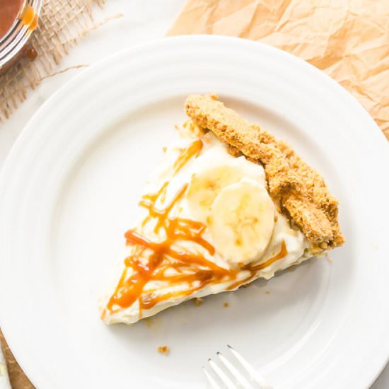 Salted Caramel Banana Cream Pie