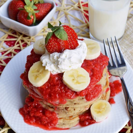 Strawberry Banana Pancakes