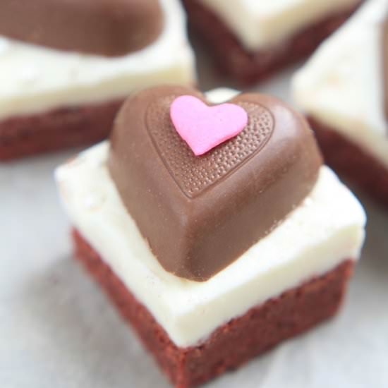 Red Velvet Sugar Cookie Bars