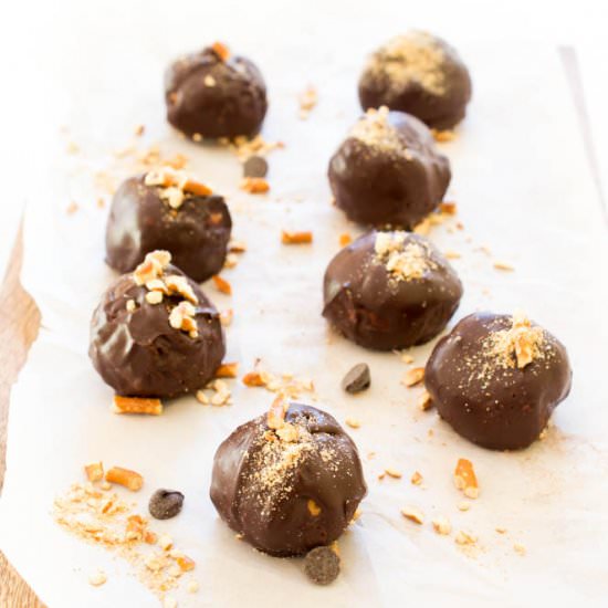 5 ingredient Peanut Butter Pretzel