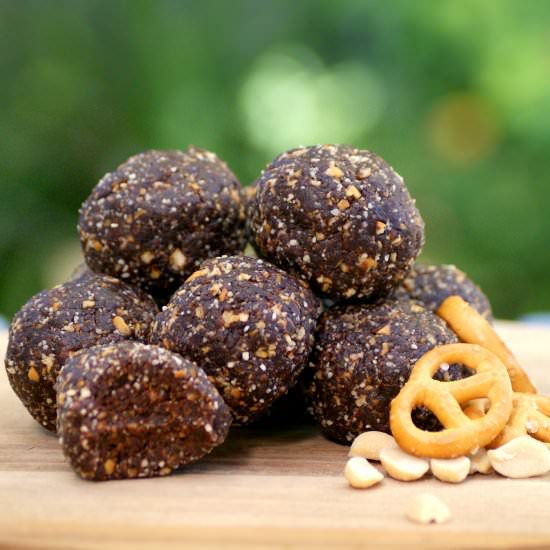 Chocolate PB Pretzel Raw Bites