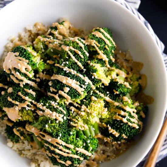 Sesame-Ginger Broccoli Macro Bowl