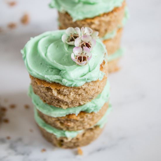 Mini Pistachio Buckwheat cakes