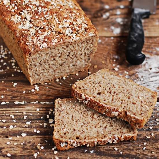 Bread with oats