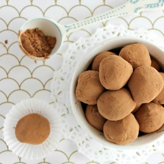 3 Ingredient Chocolate Truffles