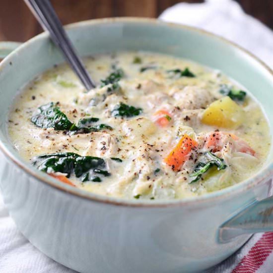 Roasted Garlic & Chicken Chowder