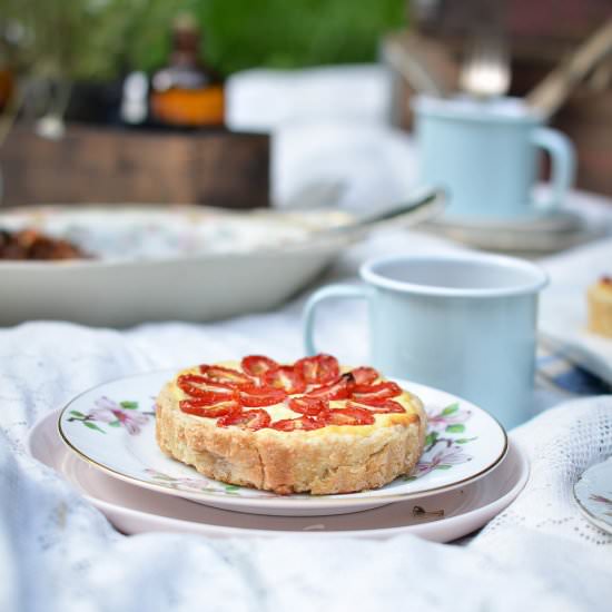 Roasted Garlic and Ricotta Tart