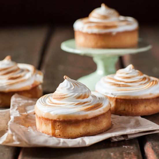 Rhubarb Meringue Tarts