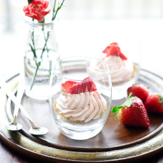 Strawberry Cream Pie Cups