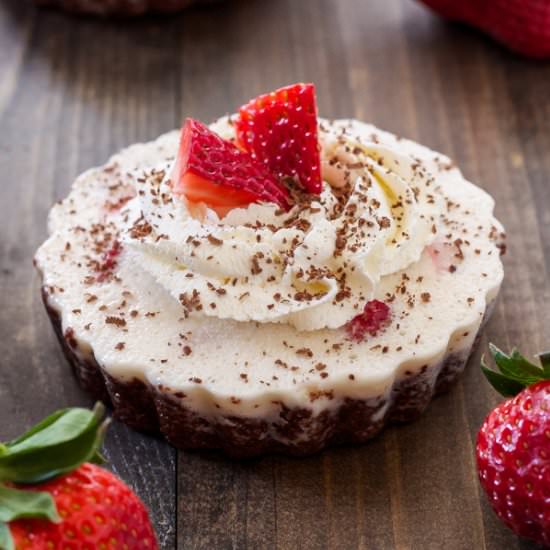 Strawberry Chocolate Yogurt Pies