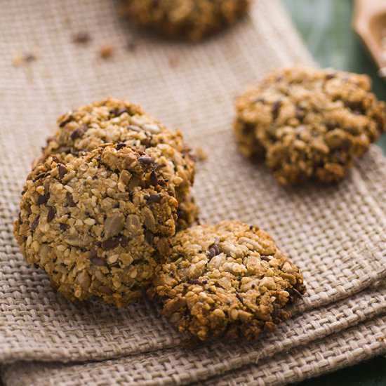 Crunchy seed crackers