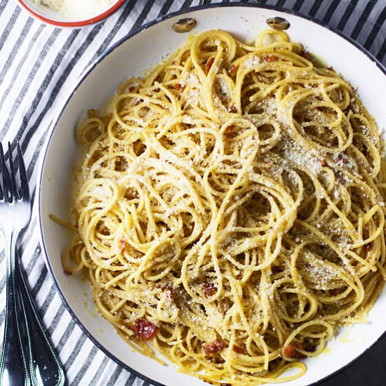 Four Ingredient Spaghetti Carbonara