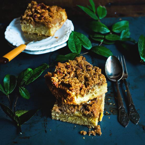 Apple Crumble with Pecans