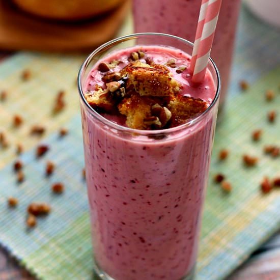 Cranberry Orange Sweet Roll Shake