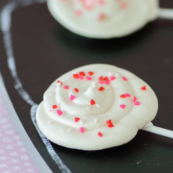 Meringue Lollipops